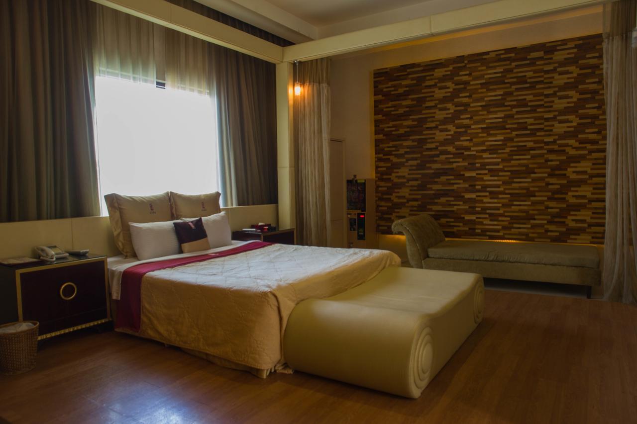 Lu Kang Villa Spa Луган Экстерьер фото